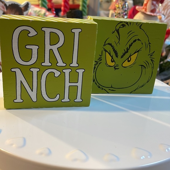 Grinch stripped wood decor - Picture 5 of 5